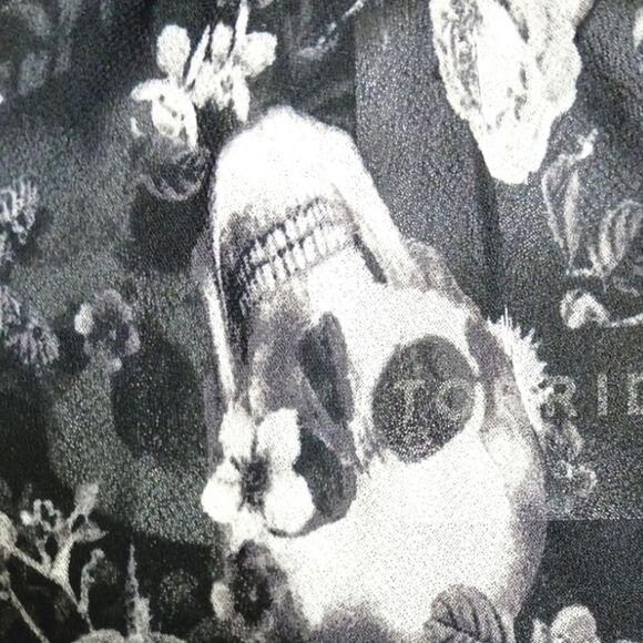 TORRIDS NEW Black Tank With Lacy SKULL Black & White Sexy Sleep Set Shorts. - Picture 9 of 16